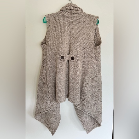 SMART SET Knit Vest - Picture 3 of 6